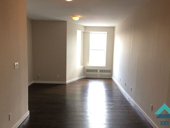 2nd image of 185 Prospect Park W #1920SFGH