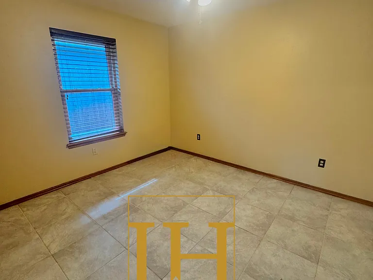 4010 SW Mesquite Dr — Photo 8