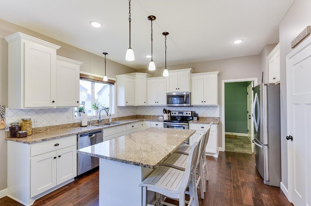 HOPE & LUCK きょうか 7085 167th Xing NW, Ramsey, MN 55303 | Zillow