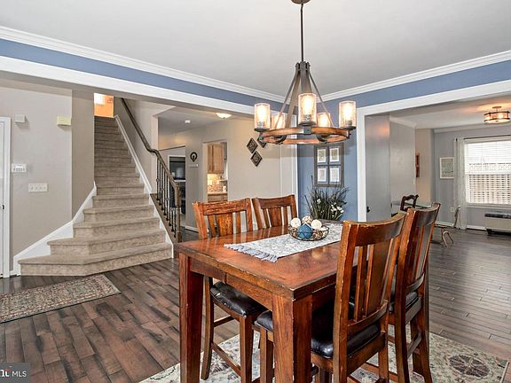 4th image of 8234 Daniels Purchase Way