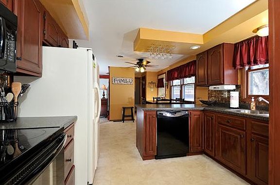2nd image of 2074 E Vista Cir