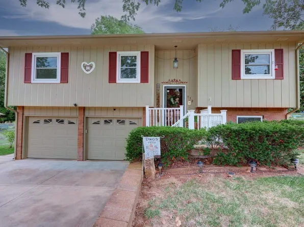 712 S Boyer Rd, Arkansas City, KS 67005