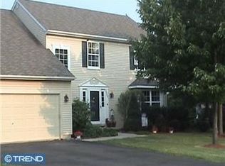 1230 Colonial Dr, Quakertown, PA 18951