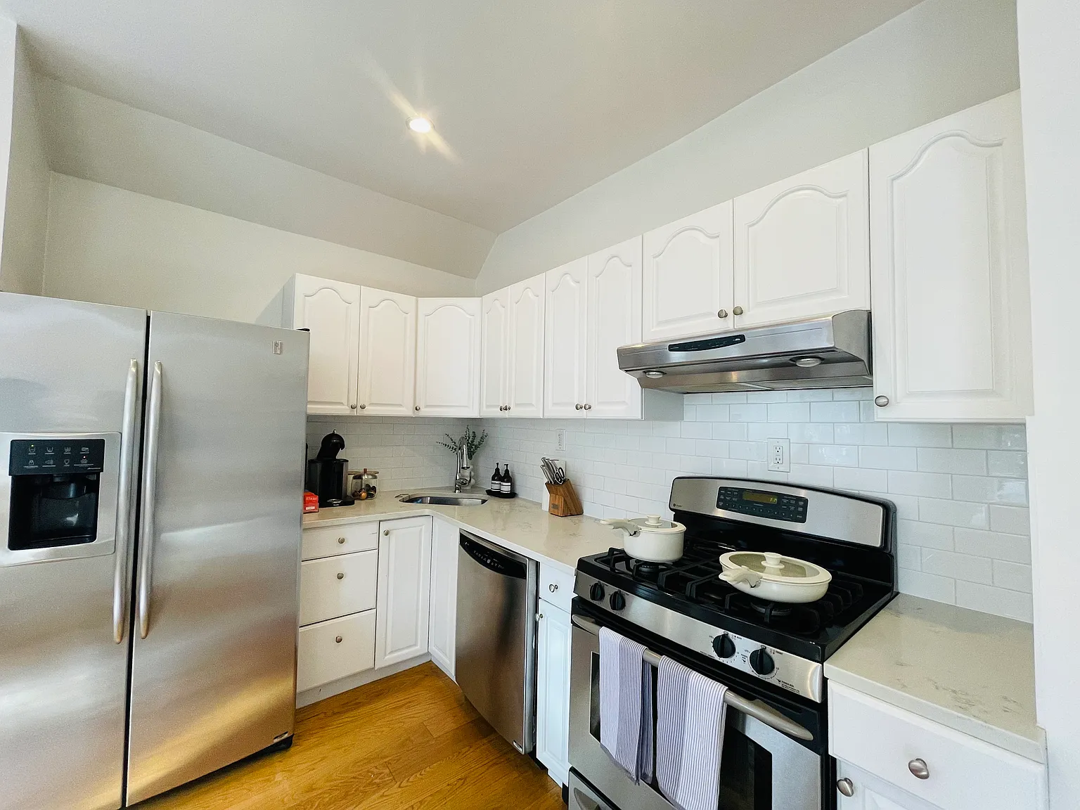 134 Wayne St — Photo 2