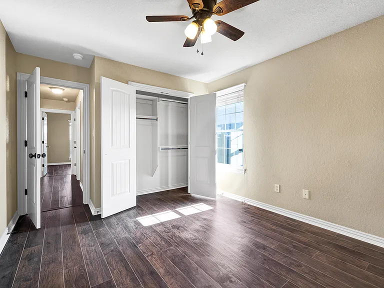 508 Torrington Way — Photo 26