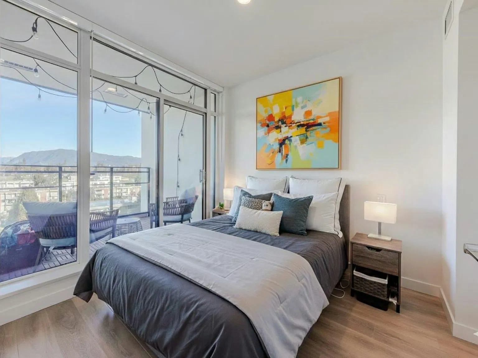 1 bed, 548 sqft, $2,150 — Photo 3