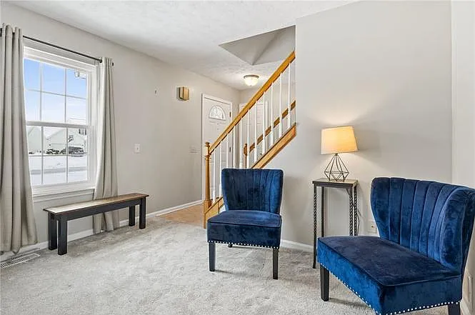 107 Salzer Hts — Photo 4