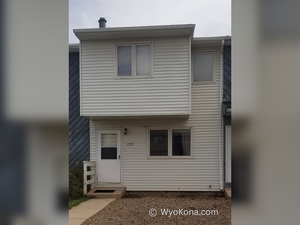 1st image of 1375 N 18th St