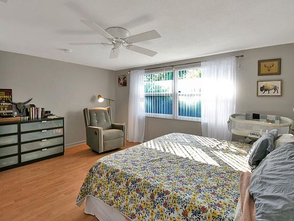 4th image of 3420 Salisbury Dr