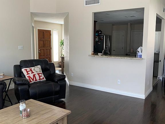 2nd image of 3838 W Laredo St