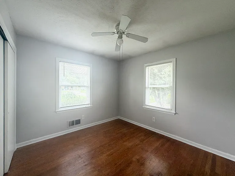 7106 Johnsontown Rd — Photo 8