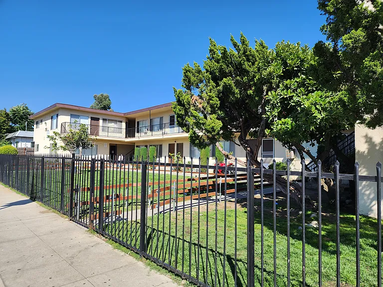 712 San Pascual — Photo 16