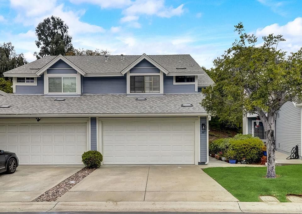 1st image of 387 Windjammer Cir
