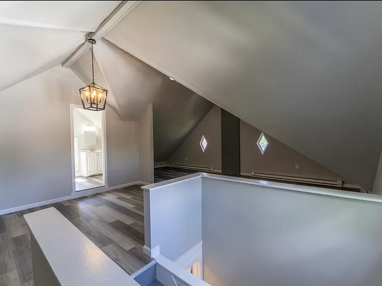 220 Fairfield Ave #2 — Photo 2