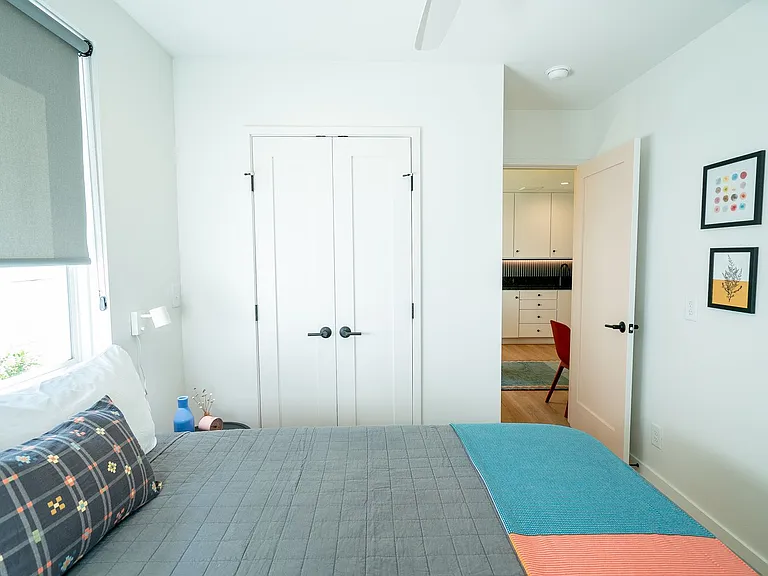 901 E Edenton St — Photo 13