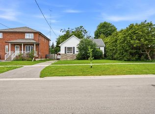 104 Grenfell St, Oshawa, ON L1J4W2