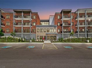 121 Mary St #402, Clearview, ON