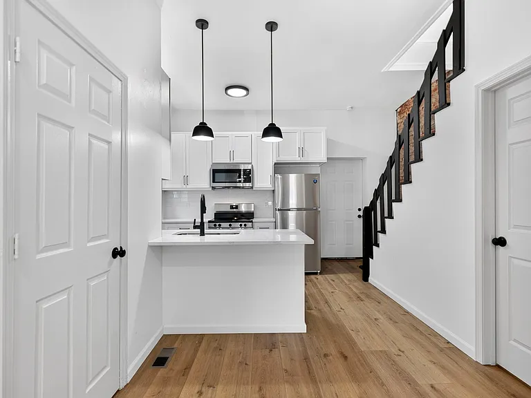 3647 Wisconsin Ave — Photo 21