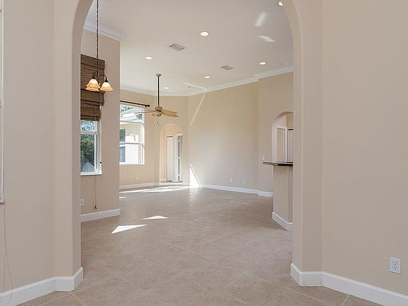 5th image of 4113 Abington Woods Cir