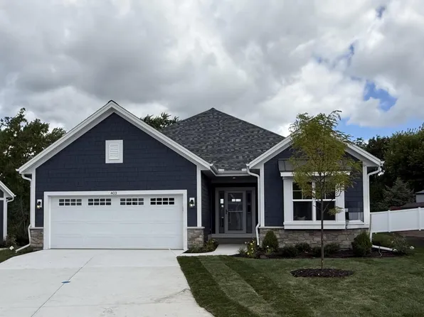 403 Sandy CIRCLE, Pewaukee, WI 53072