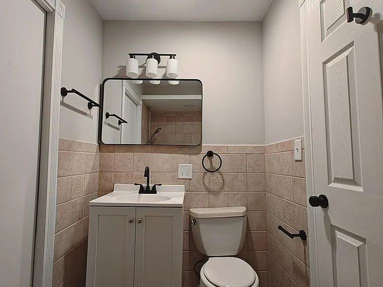 Grand Park Apartments — Photo 42