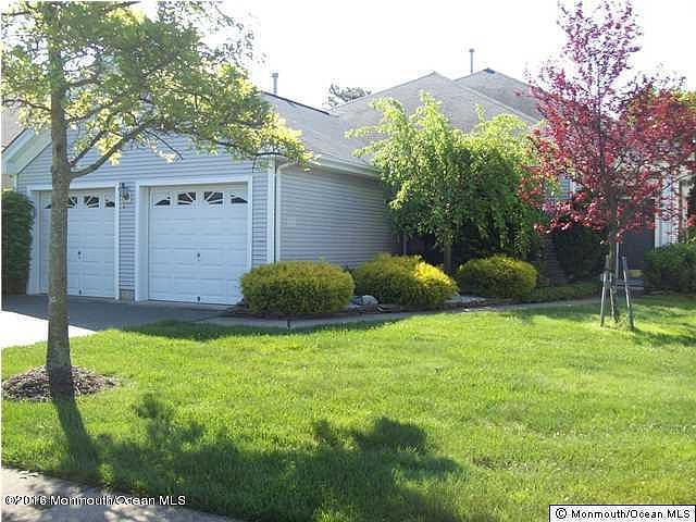 1st image of 20 Greenways Ln