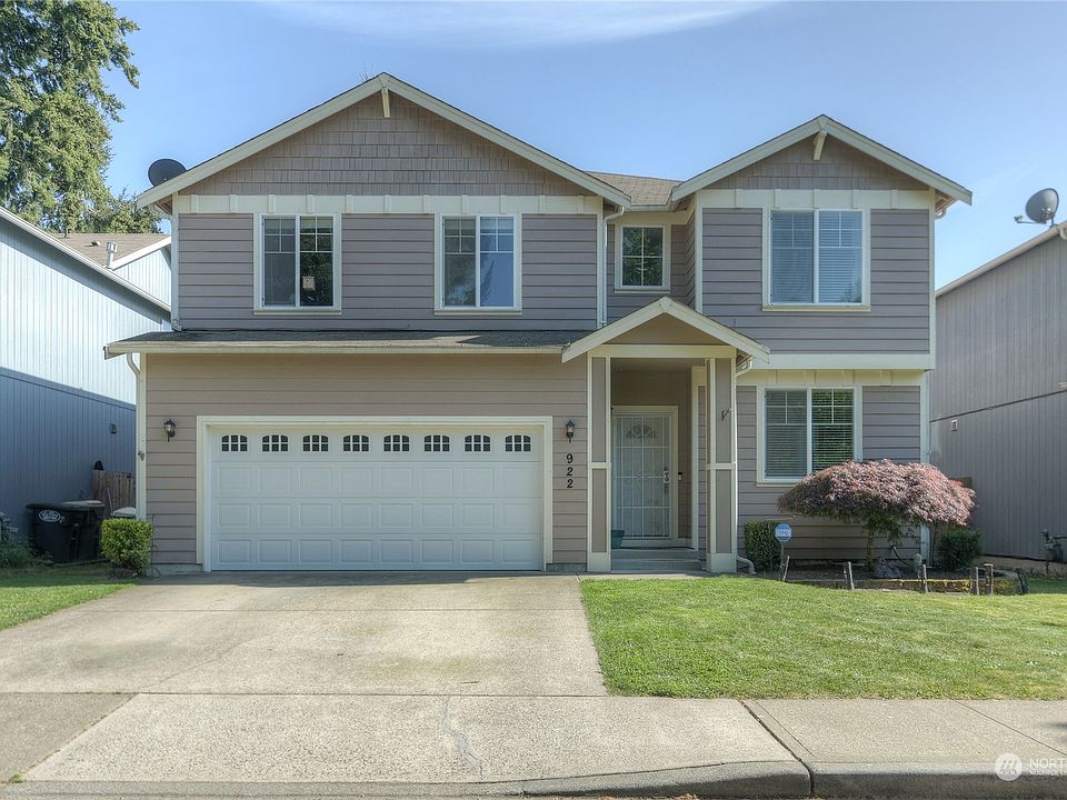 1st image of 922 Gina Court SE