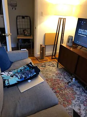 Rented by Premier Metro Realty Corp | media 22