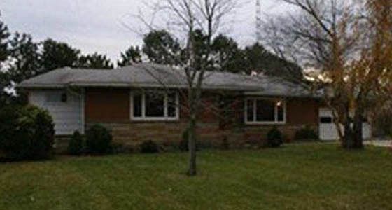 1st image of 1051 Courtly Dr