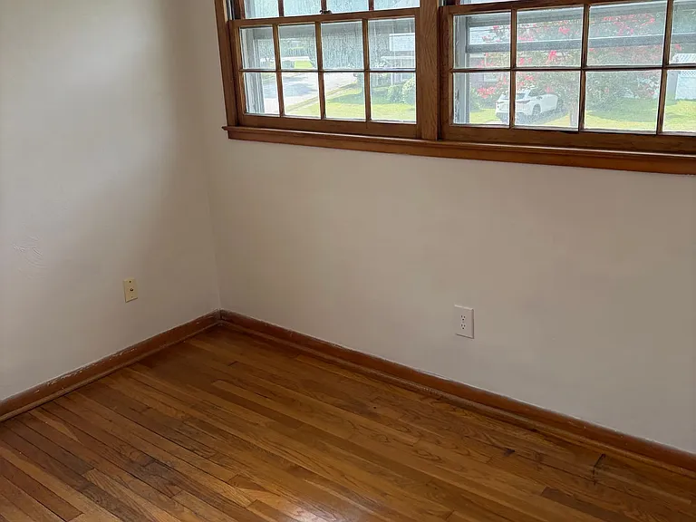 19 Michele Dr — Photo 10