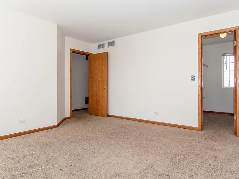 4133 Blackstone Dr — Photo 12