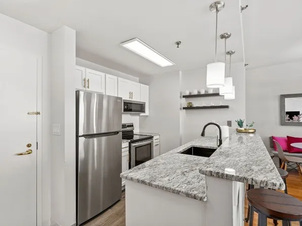 636 Beacon St #502, Boston, MA 02215