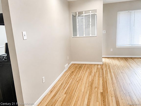 2nd image of 9614 Garfield Ave
