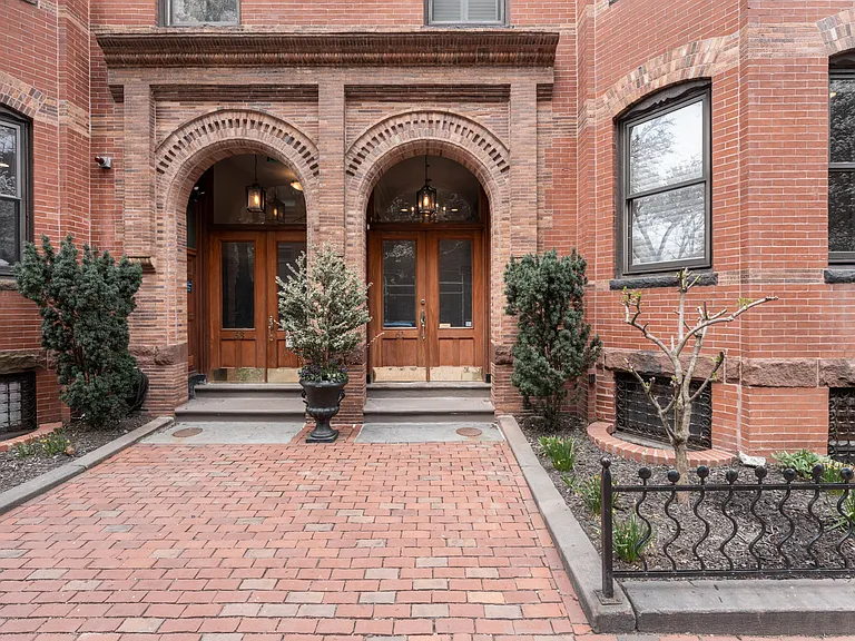 61 Saint Botolph St #61 — Photo 46