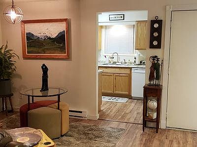3rd image of 122 W Cora Ave #122