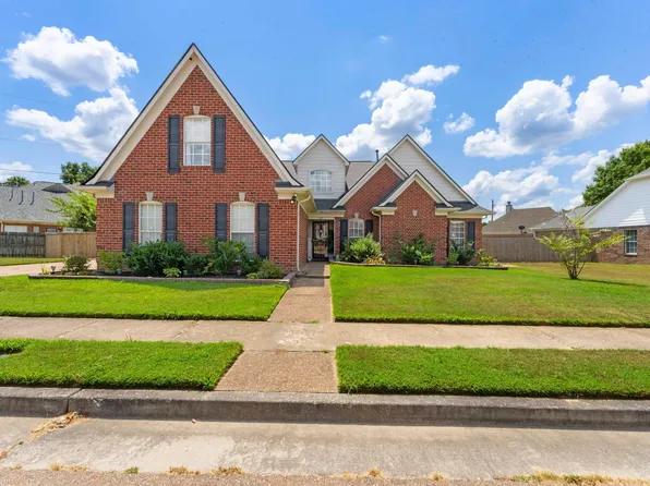 1567 Siskin Dr, Cordova, TN 38016