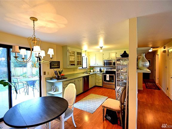 4th image of 8725 NE 140th St