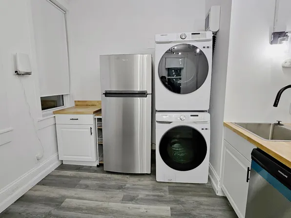 303 E Washington St APT 5, Sandusky, OH 44870