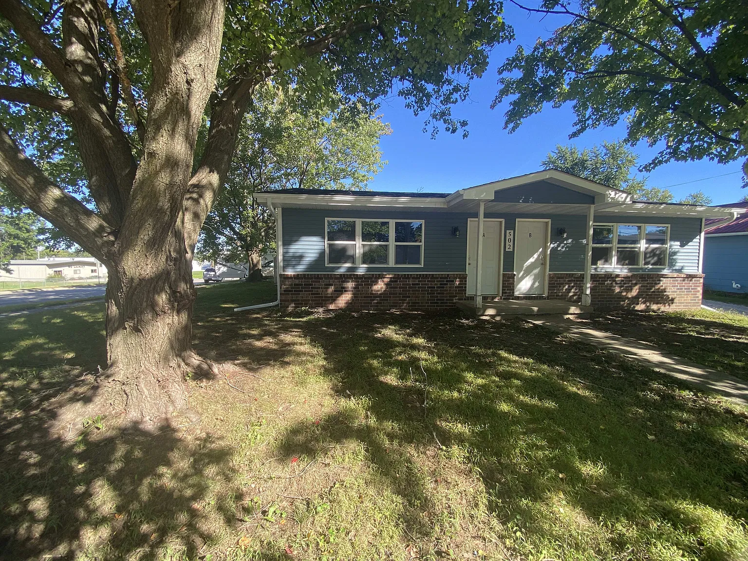 2 bed, 700 sqft, $950 — Photo 1