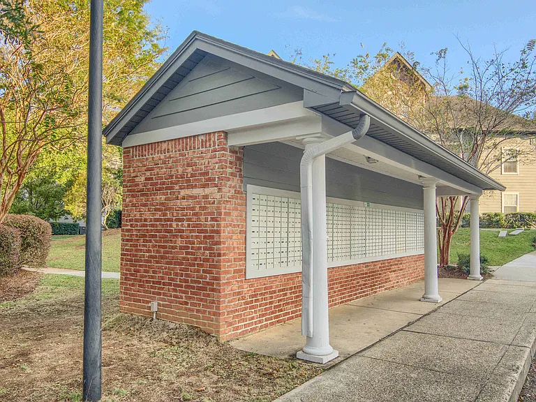 Twin Oaks — Photo 14