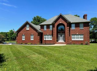 144 River Bend Dr, London, KY 40744