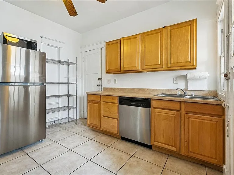 7324 Maple St — Photo 9