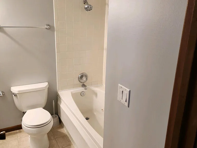 15123 Davenport Cir — Photo 13