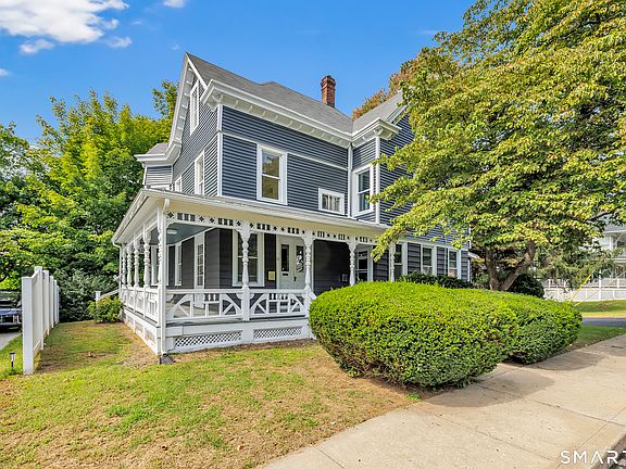 2nd image of 19 Washington Avenue