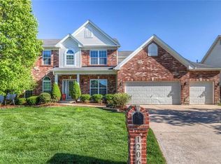 1206 Hickory Hollow Ln, O'Fallon, MO 63366