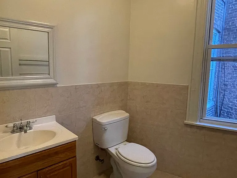 2516 N. Charles St. — Photo 9