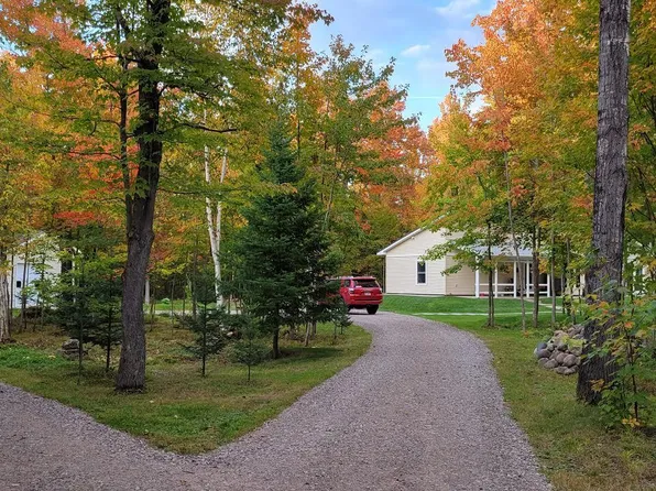 17887 S Riverside Dr, Pickford, MI 49774