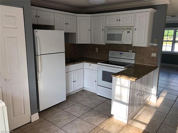 4th image of 969 San Remo Ave