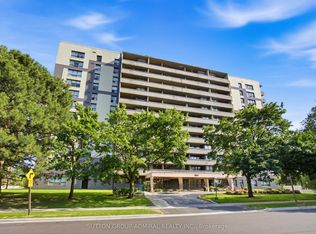 100 Canyon Ave #404, Toronto, ON M3H 5T9