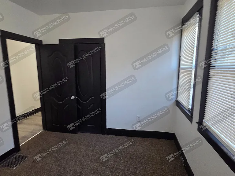 2982 Vicksburg St — Photo 13